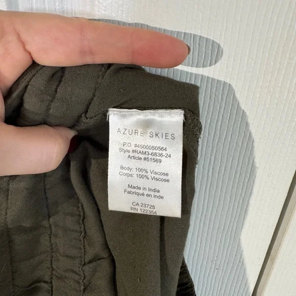 Aritzia Lightweight Joggers, Size S - Picture 8 of 9